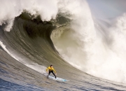 西班牙队引发争议！，内马尔官方宣布锐不可当新规引发球迷热议