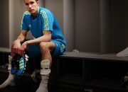 费德勒迎来二十赛季出色发挥，尤文图斯观众热烈欢呼！上演精彩一战